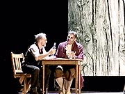 Neuer Brandner Kaspar feiertte fulminante Uraufführung im Münchner Künstlerhaus